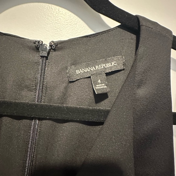 A134 Banana Republic Jumpsuit V Neck Sleeveless Satin Tuxedo Wedding Evening 4 - Picture 6 of 12